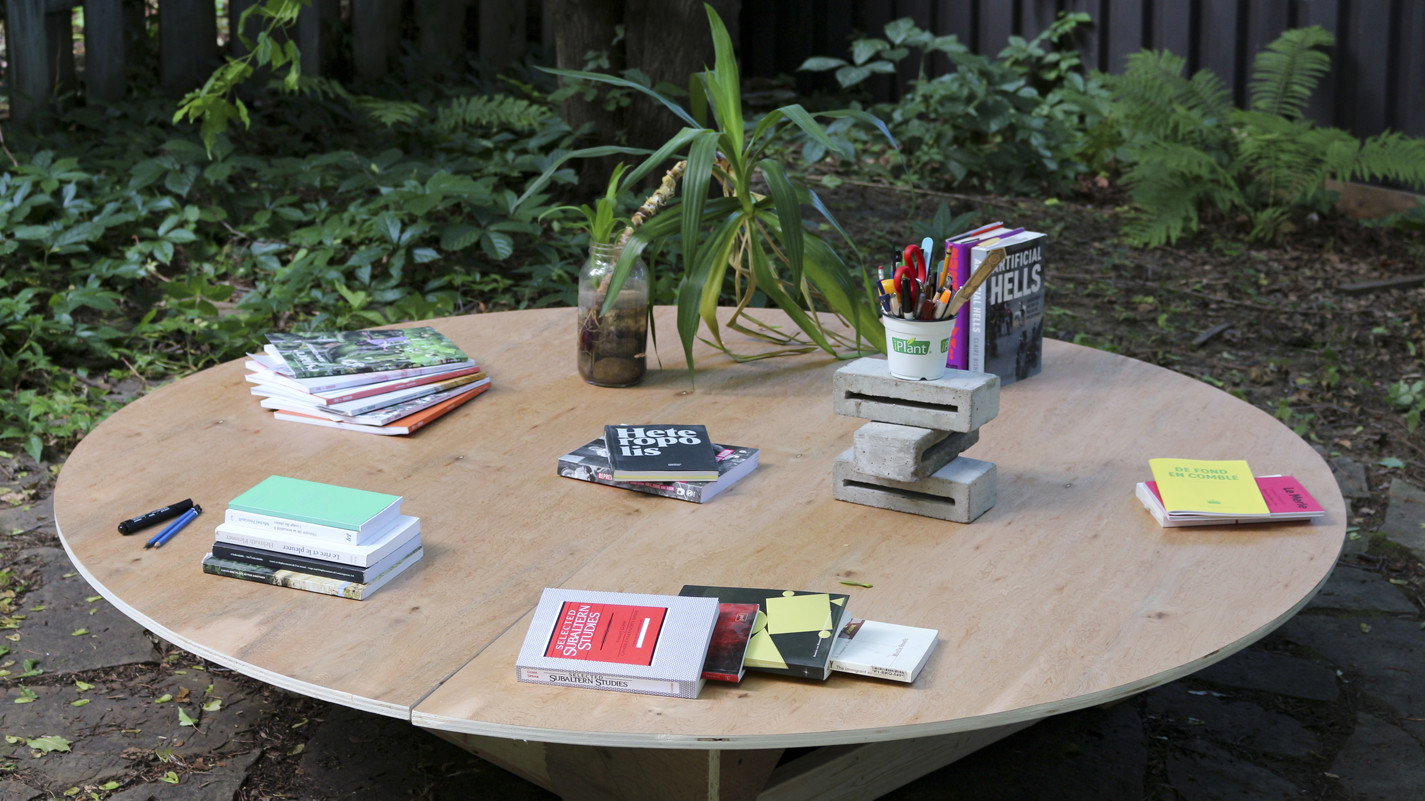 Table héliotrope